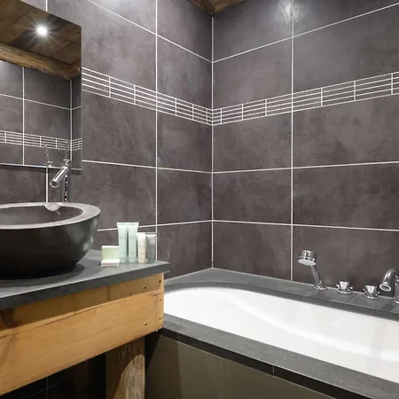 à 1850, 8 Personnes, Skis Aux Pieds, Sauna, Wifi - Fr-1-631-190 Chalet *